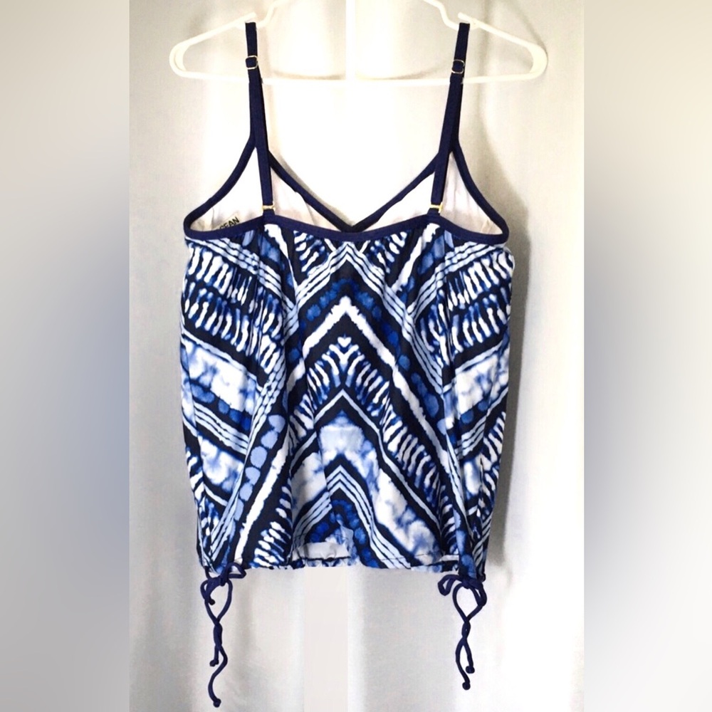 24th & Ocean Bay Breeze Underwire Blouson Tankini Top Size Medium - Picture 4 of 7